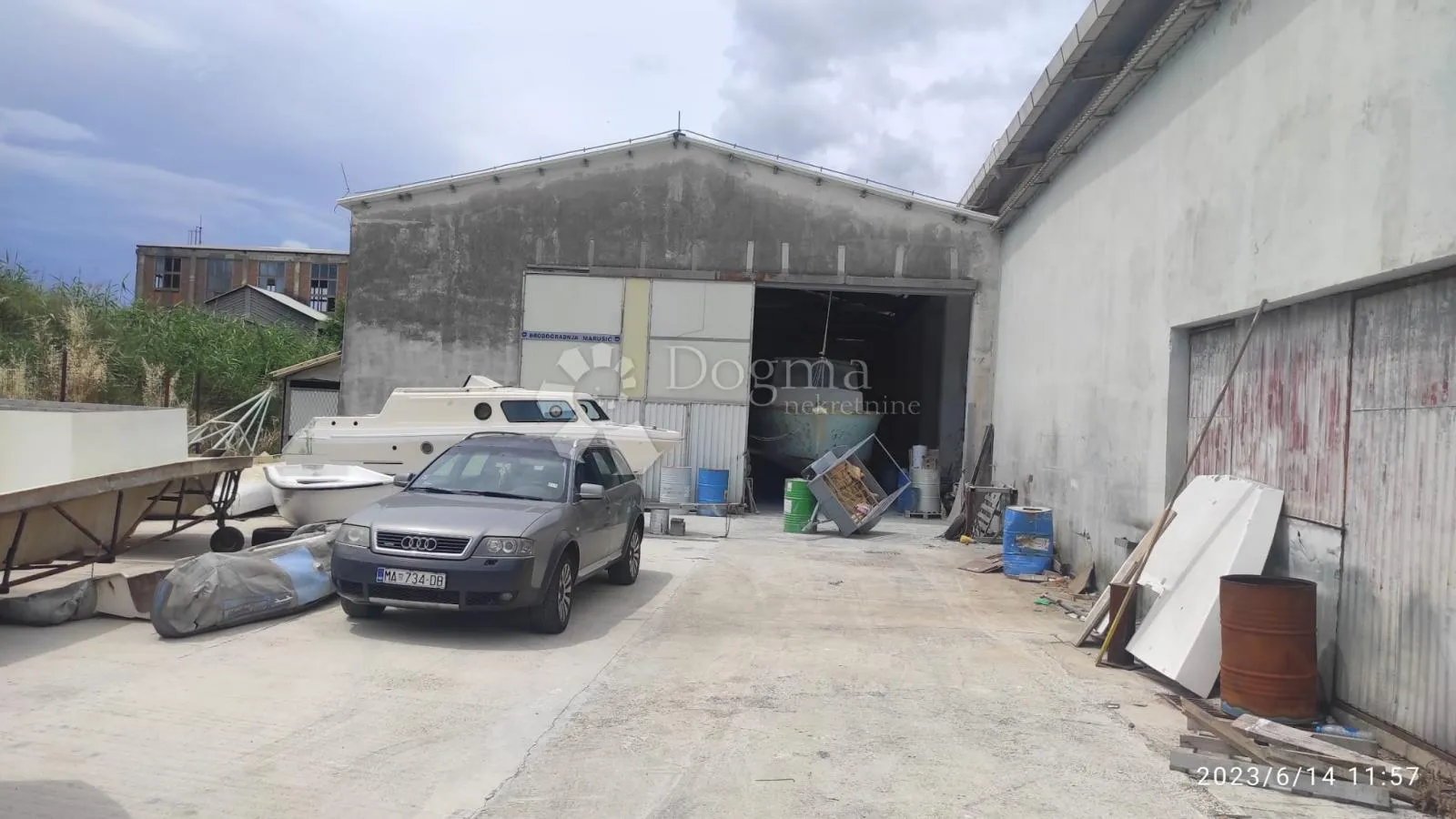 proizvodno–skladišni kompleks u opuzenu 702,90 m² - slika 2