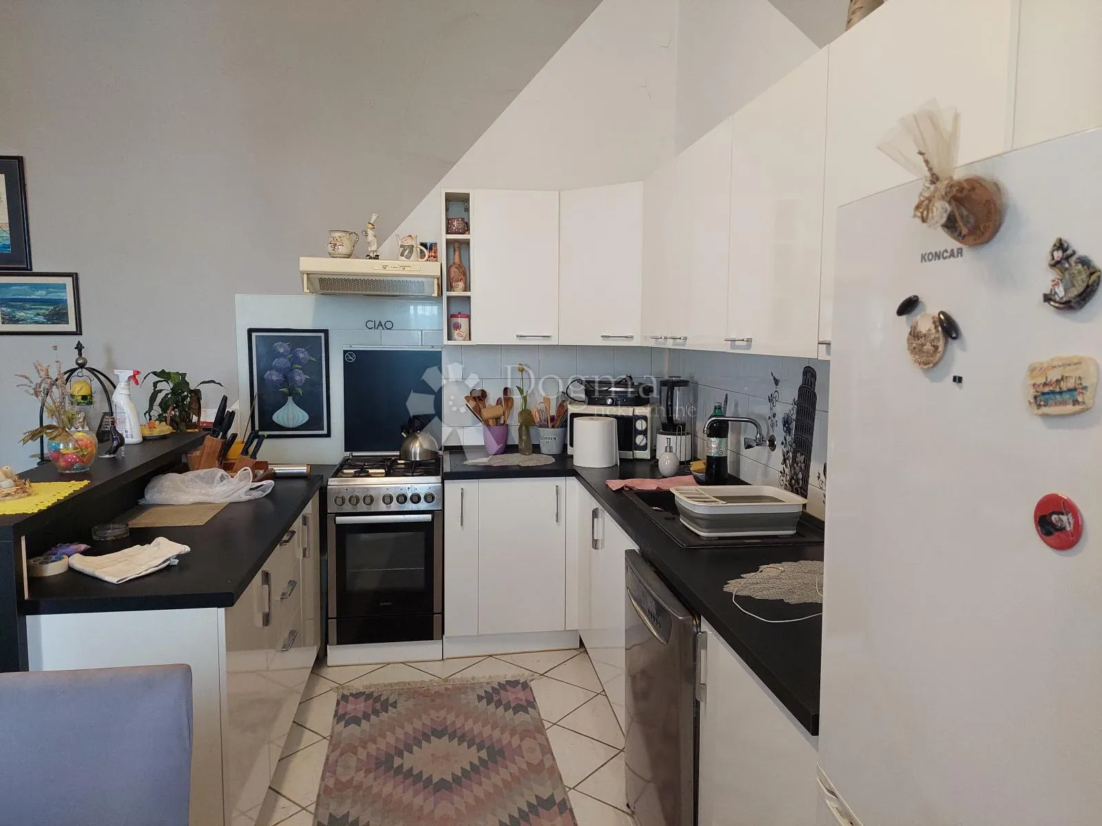 sibenik grad - prekrasan stan na top lokaciji - slika 8