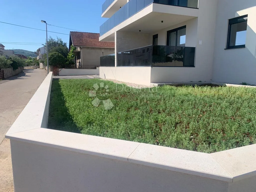 vodice-novogradnja sa garažom, 143m2 - slika 6