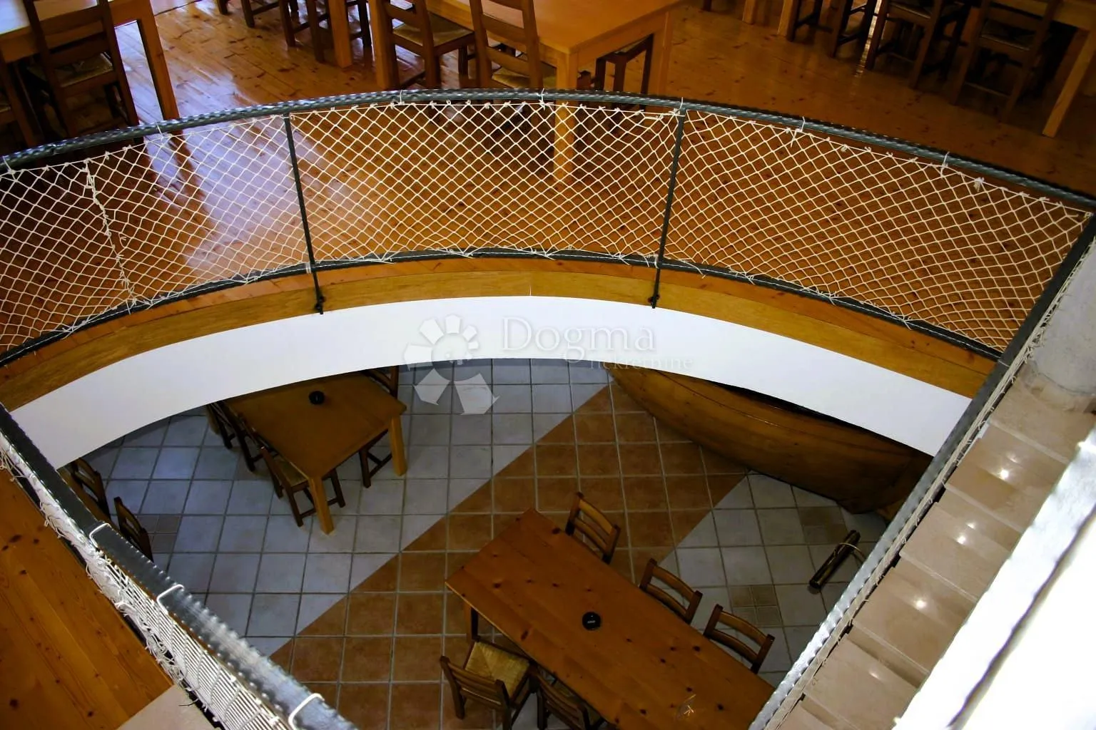 silba,rijetka prilika 5m od mora - kamena kuća s restoranom (292m2) - - slika 9