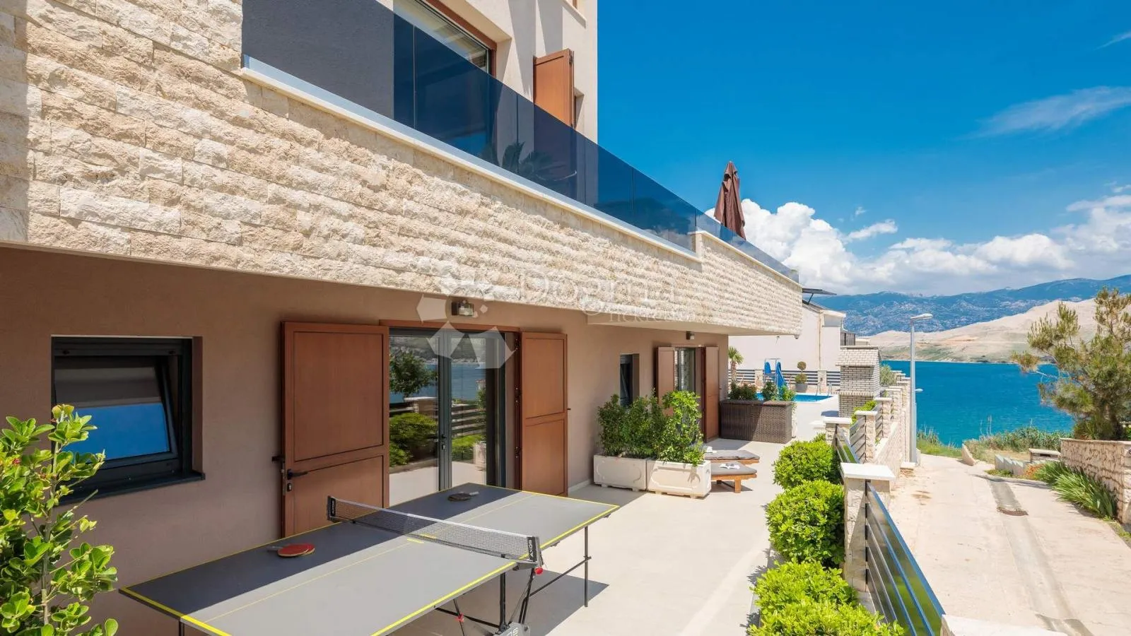 luksuzna villa na pagu - 150m od mora | visok prihod od najma - slika 3
