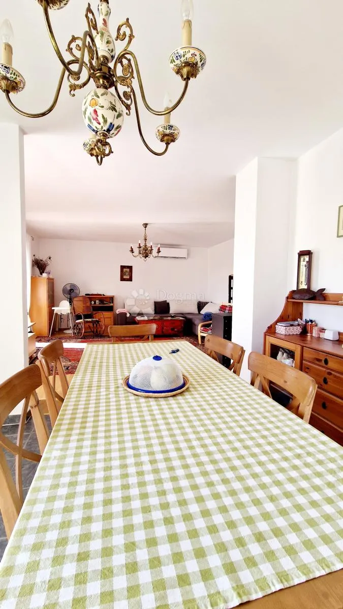 kuća s 2 stana u galižani - pogled na more i pulu - slika 11