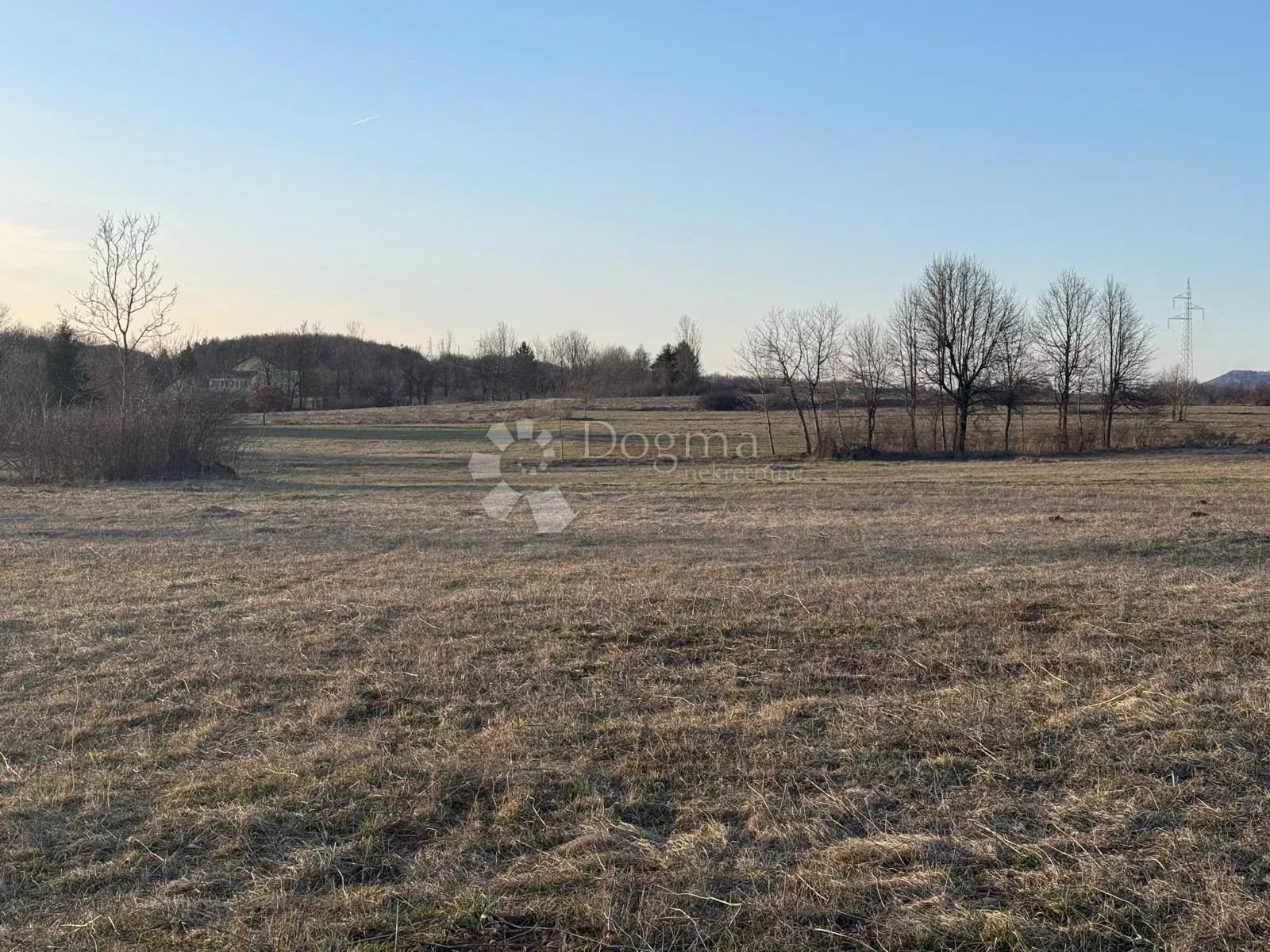 lovinac zemljište s pogledom na velebit i zir 5280 m2 - slika 11