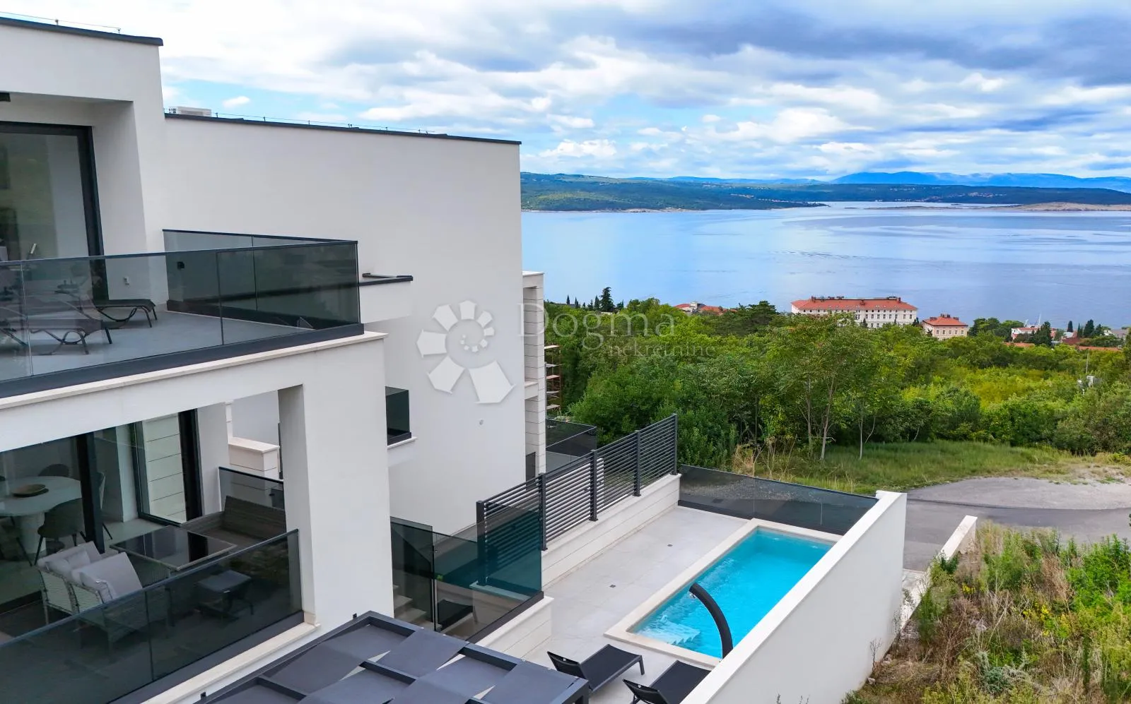 ekskluzivni dom s panoramskim pogledom na more - crikvenica - slika 26