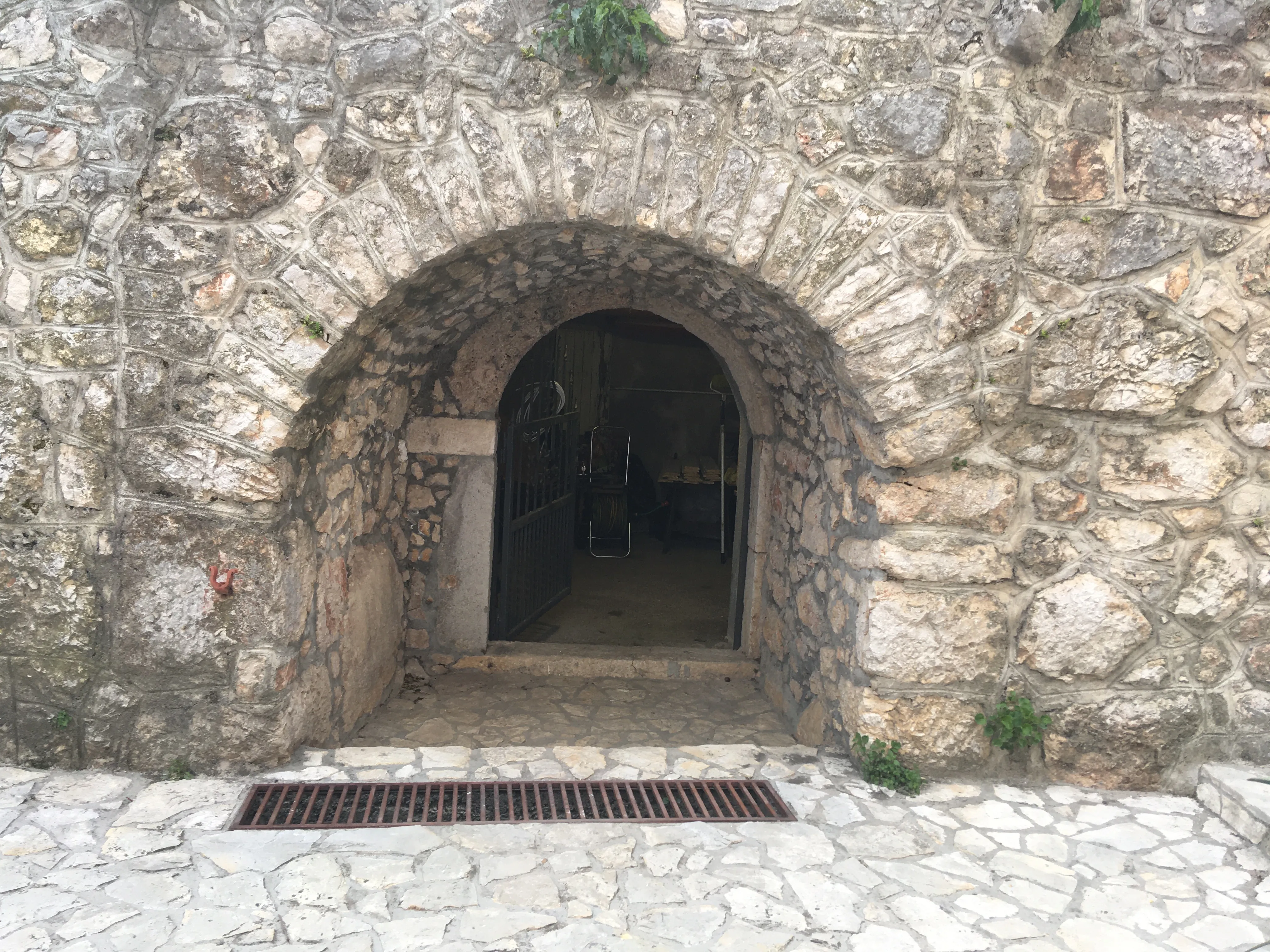 bribir,kuća u centru - slika 9