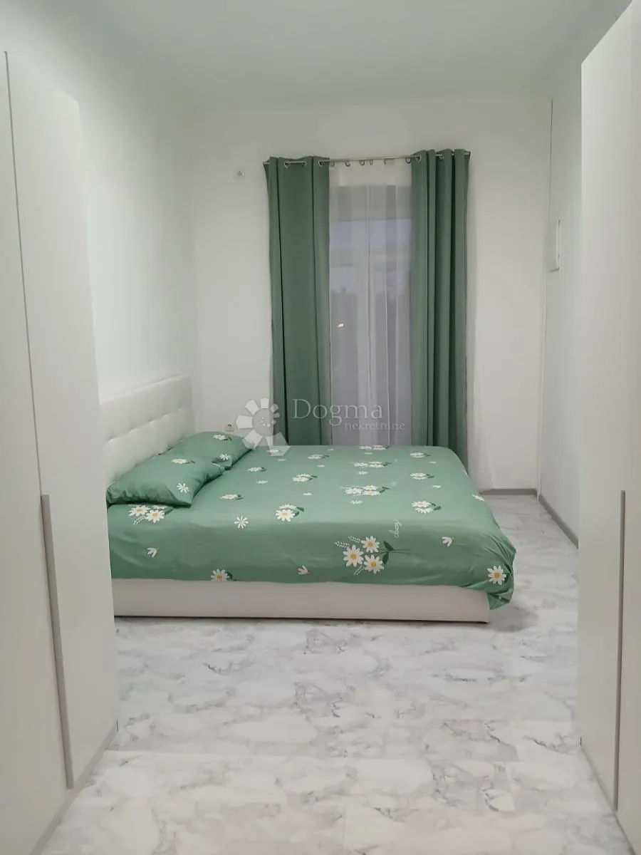 primorska kuća sa bazenom blizu mora - slika 12
