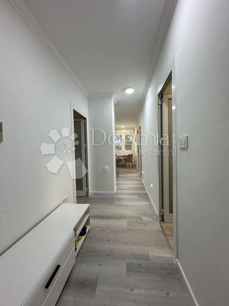 na prodaju predivan etažirani stan s pogledom na more – 130 m od obale, biograd na moru - slika 10