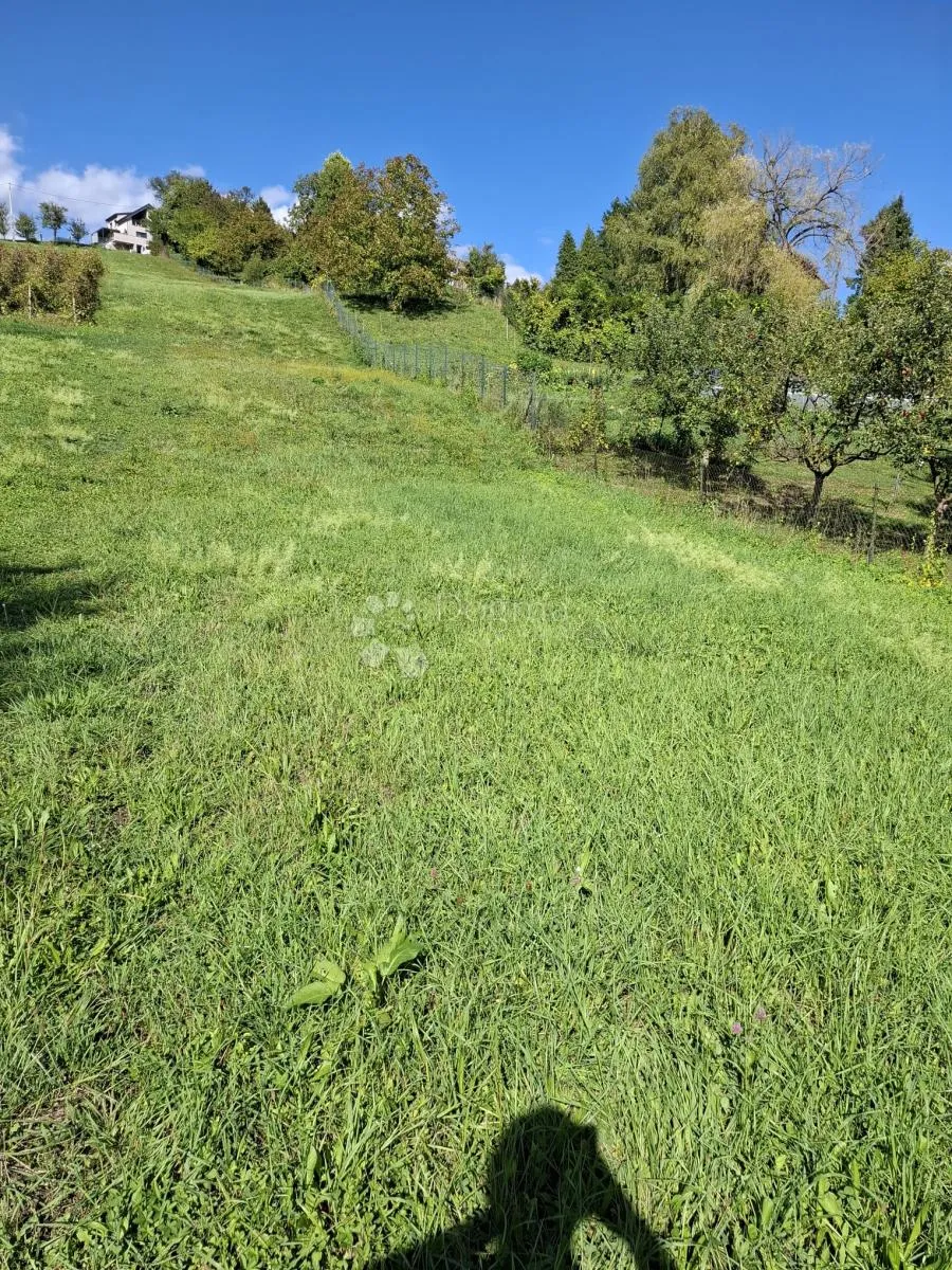 građevinsko zemljište 2.215 m² – pogled i lokacija - slika 3