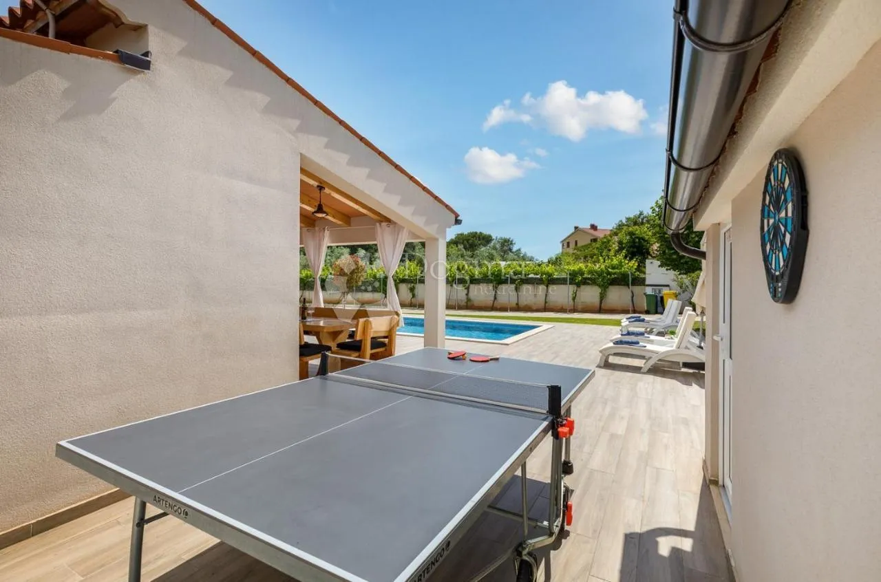 villa u banjolama 150m2 za dugoročni najam - slika 11