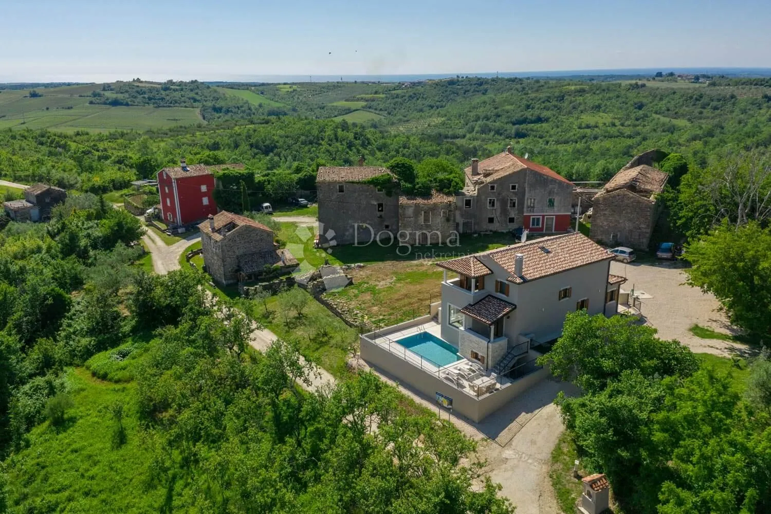 kamena villa s otvorenim pogledom na more i prirodu! - slika 34