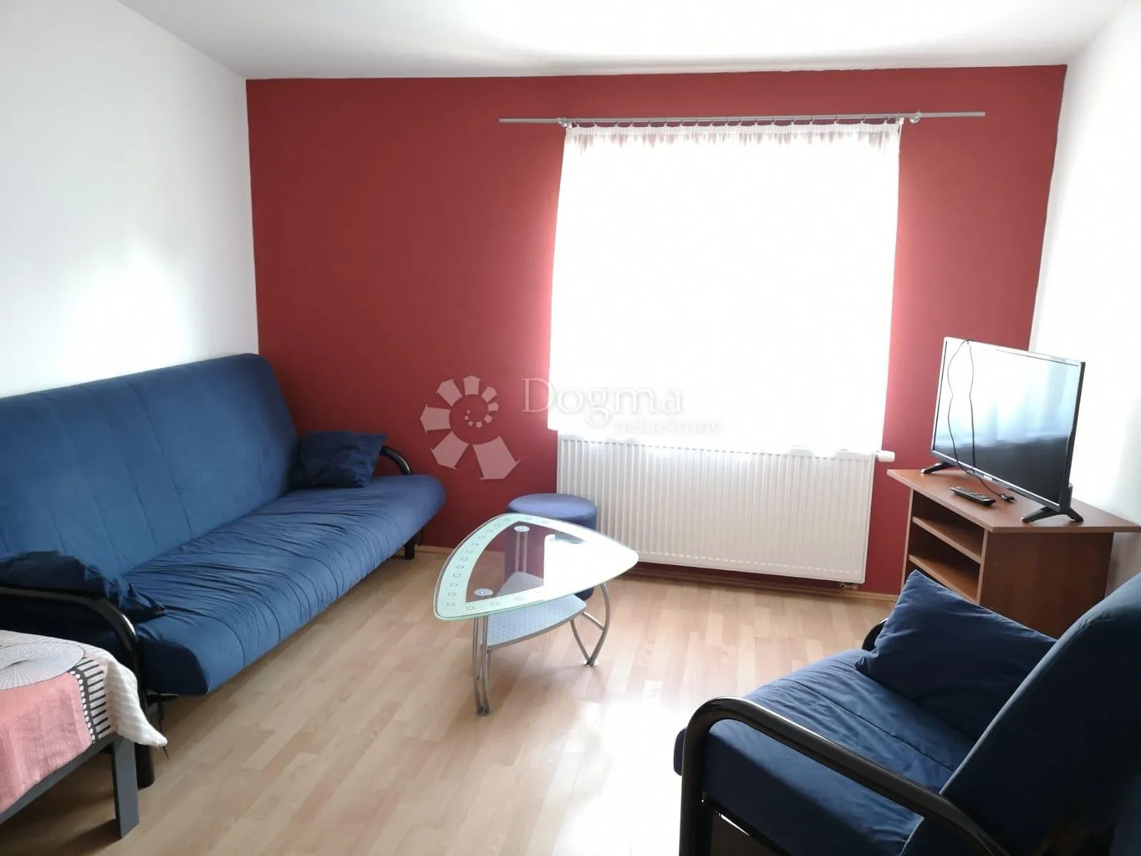 pansion i konjički klub s apartmanima i restoranom - slika 9