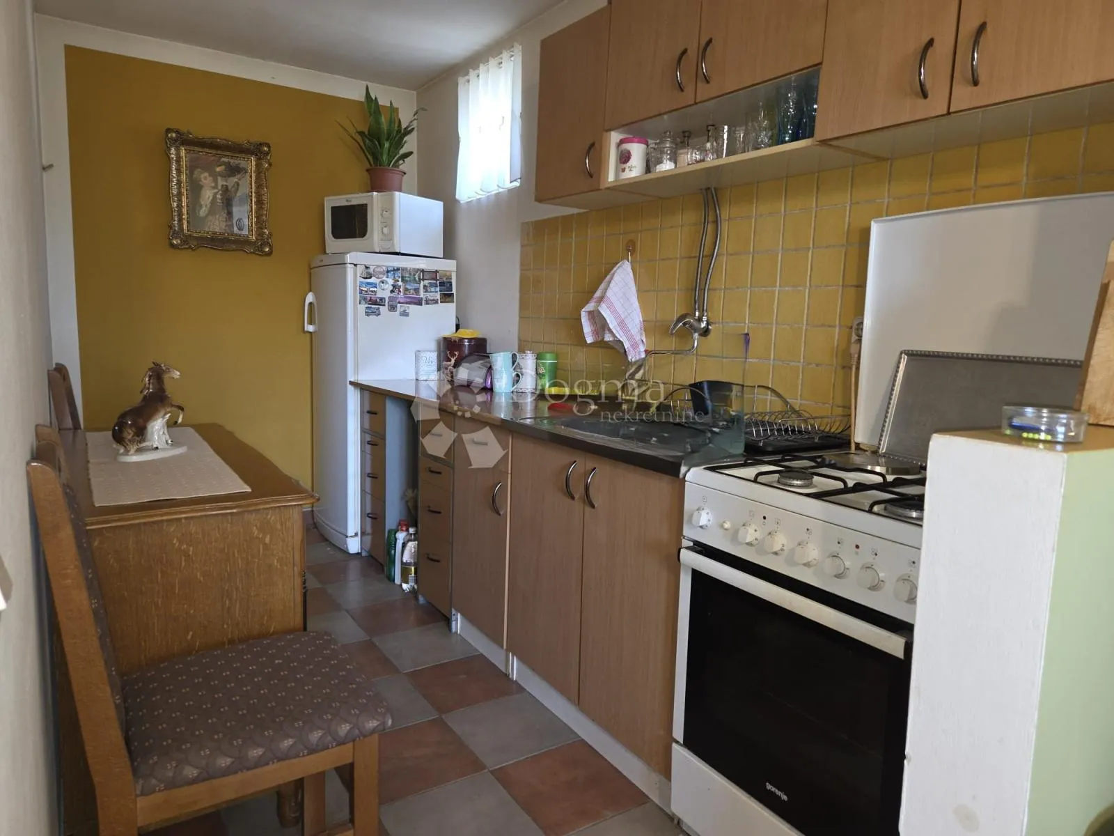 antunovac – kuća s garažom, vrtom i projektom - slika 12