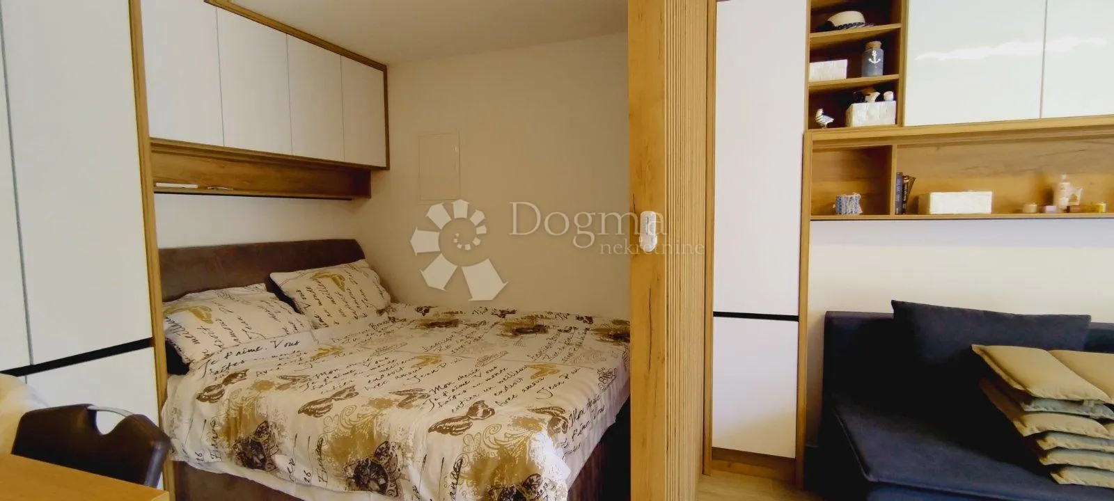 2 apartmana okolica grada krka - slika 3