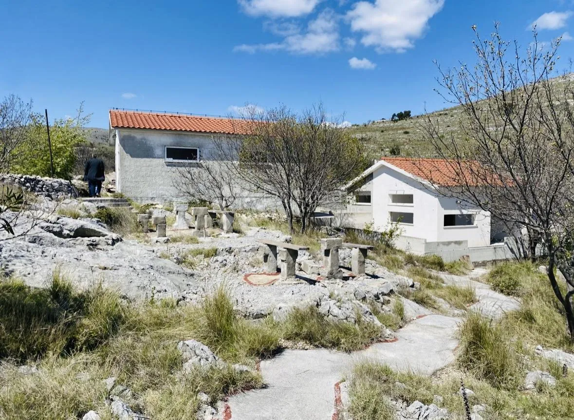 ugostiteljski kompleks s pogledom na more na parceli od 5841 m2 - slika 4