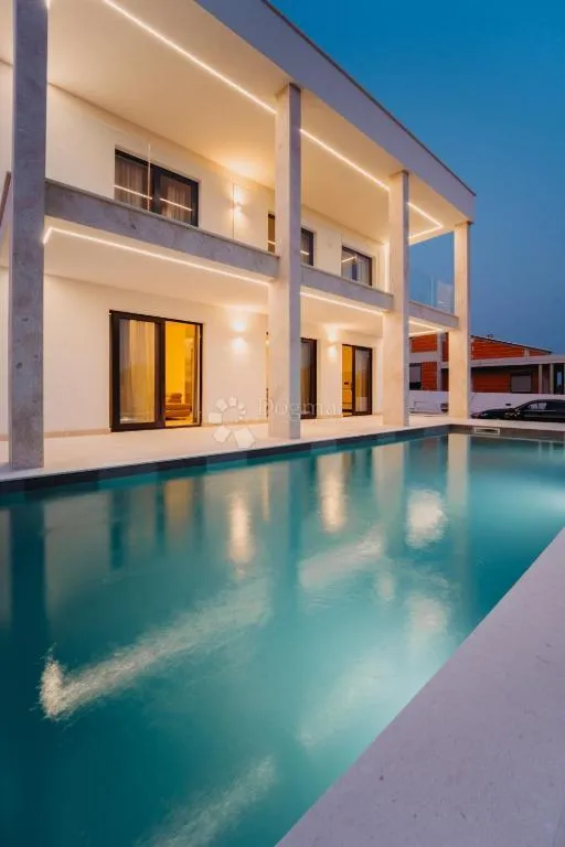 turanj - villa s bazenom, spremna za useljenje - 350m od mora - slika 12