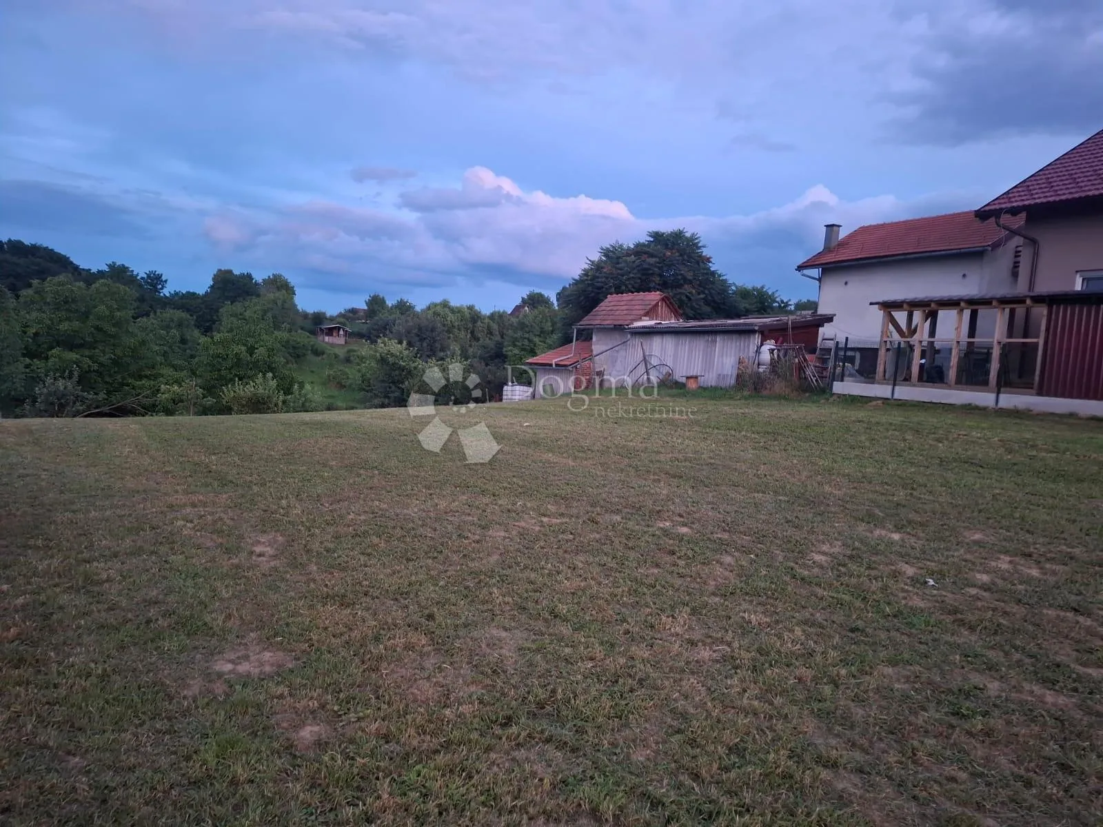 građevinsko zemljište - mali vrh - slika 1