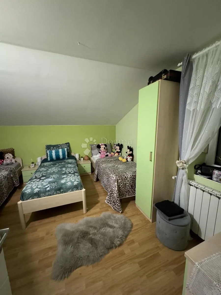 luksuzna kuća u centru sa dodatnim objektom - slika 10