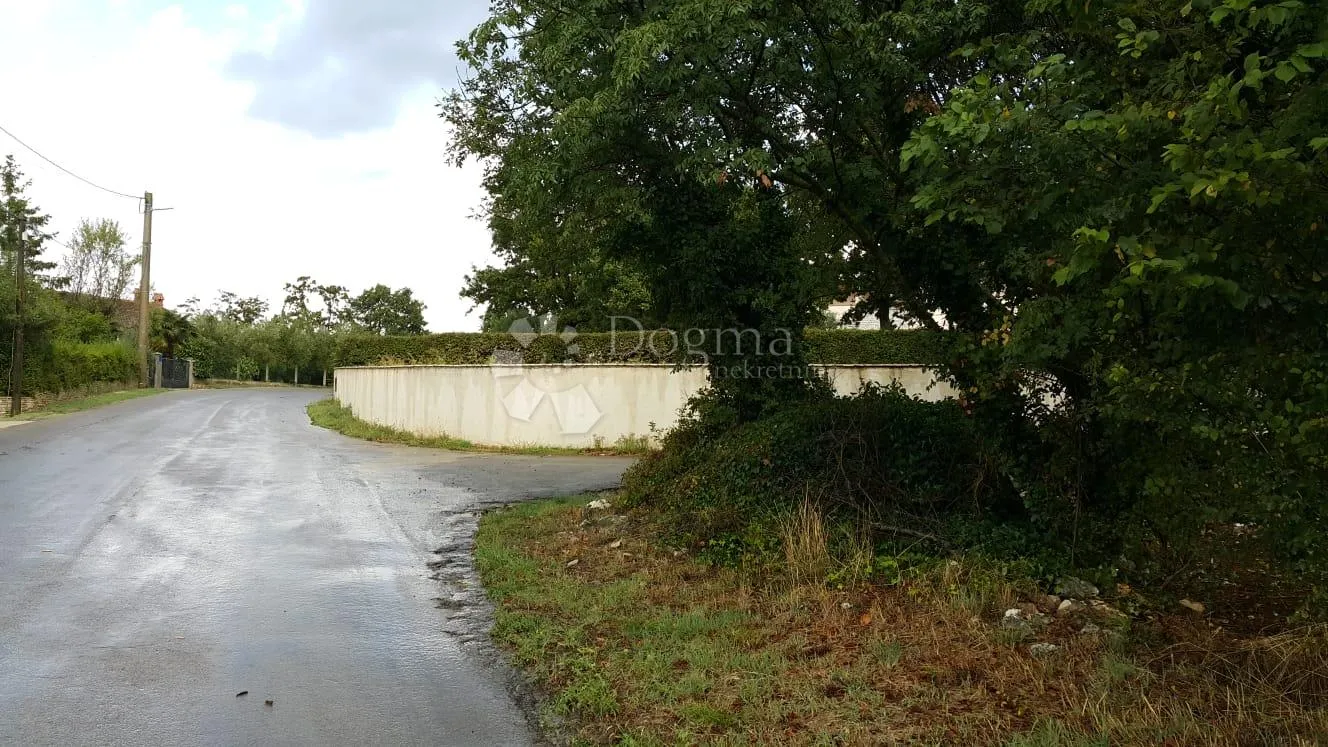 građevinsko zemljište 2km od mora - slika 5