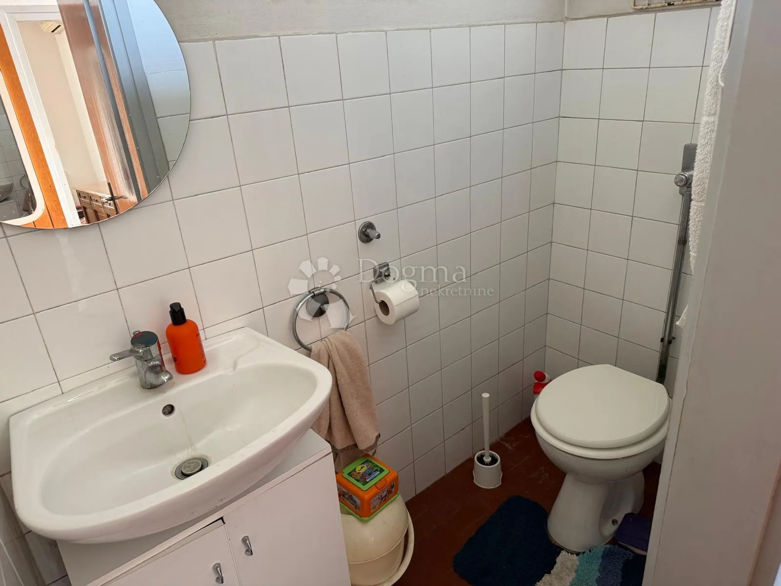 kuća s velikim potencijalom - slika 8