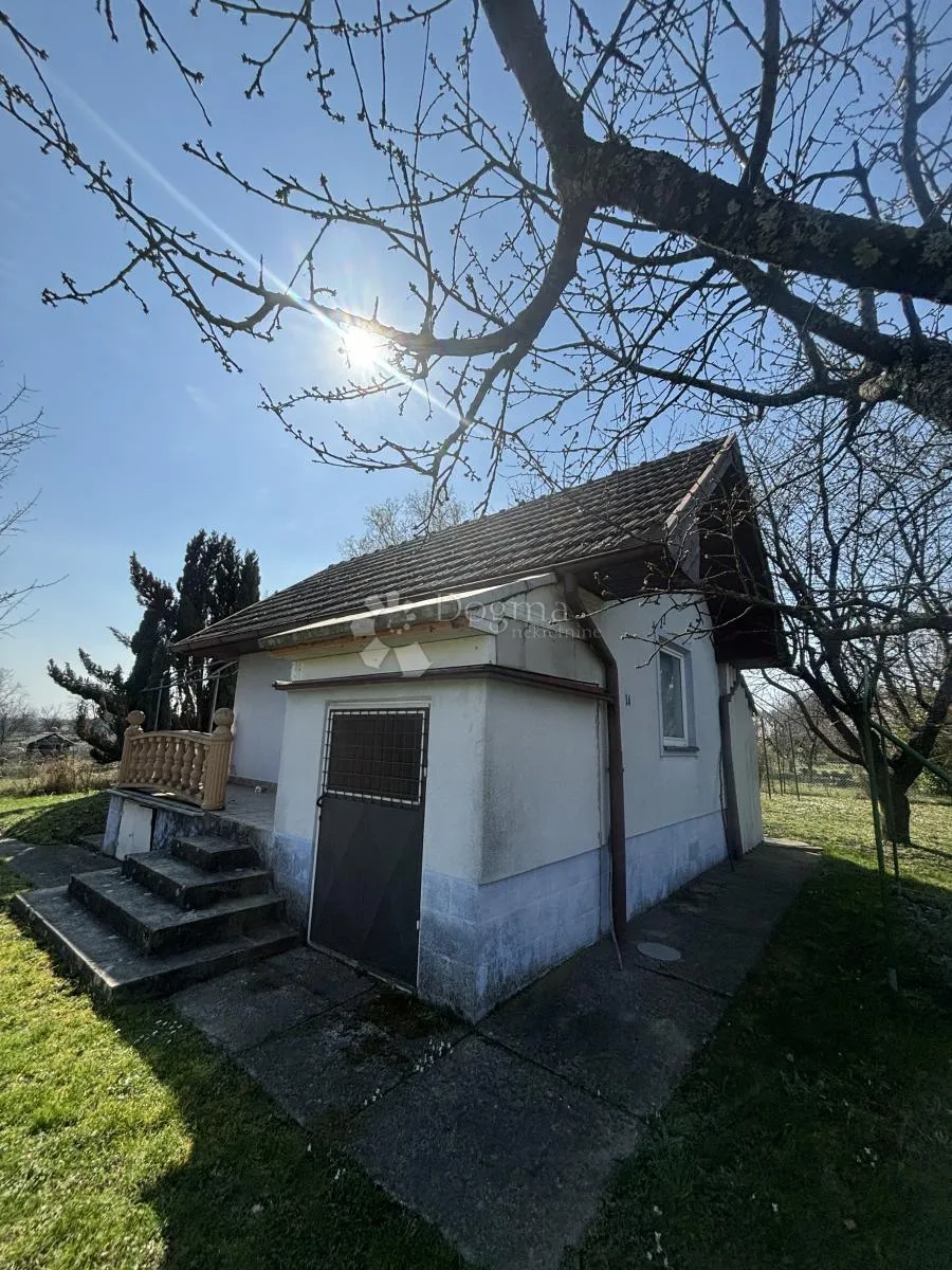 sanjiva vikendica na savršenoj lokaciji - tavanac - slika 5