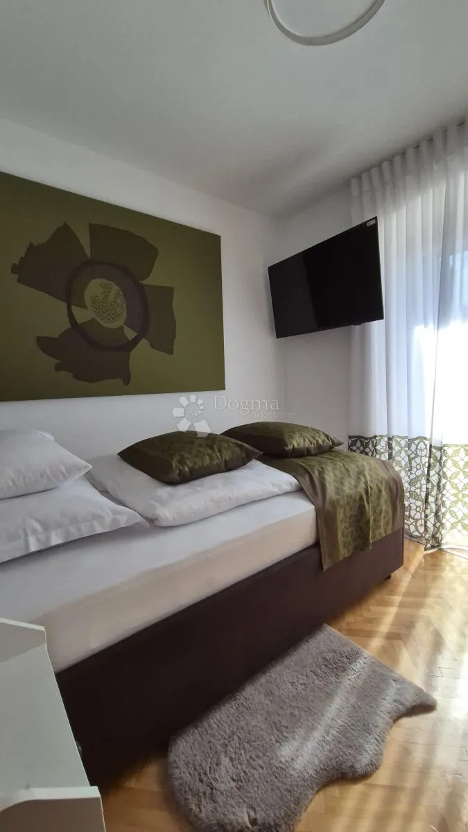 predivna kuća u okolici rijeke - slika 2