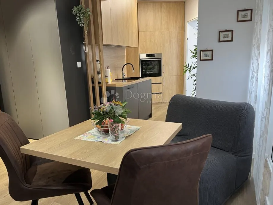 crikvenica dva apartmana - slika 9