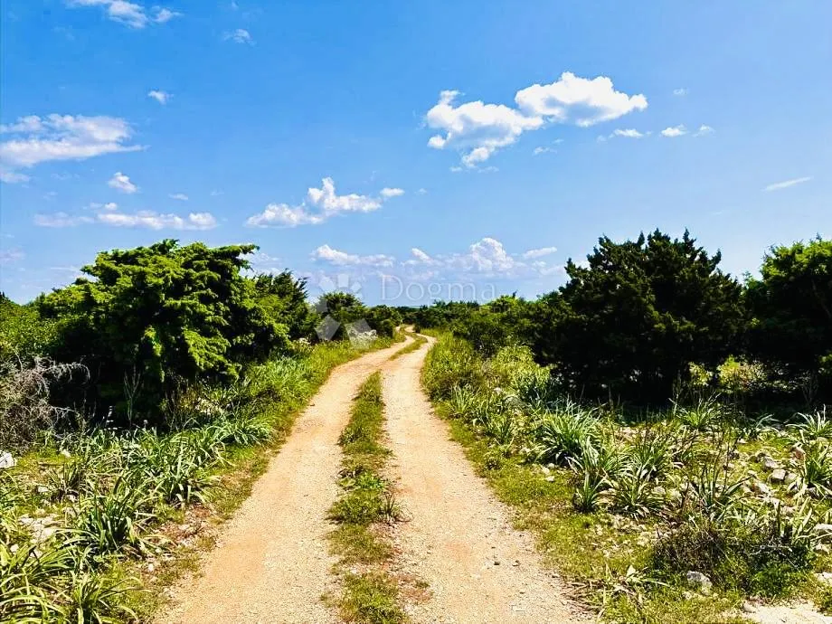 atraktivna građevna parcela s pogledom na more, turistička namjena, 47.893 m2 - slika 3