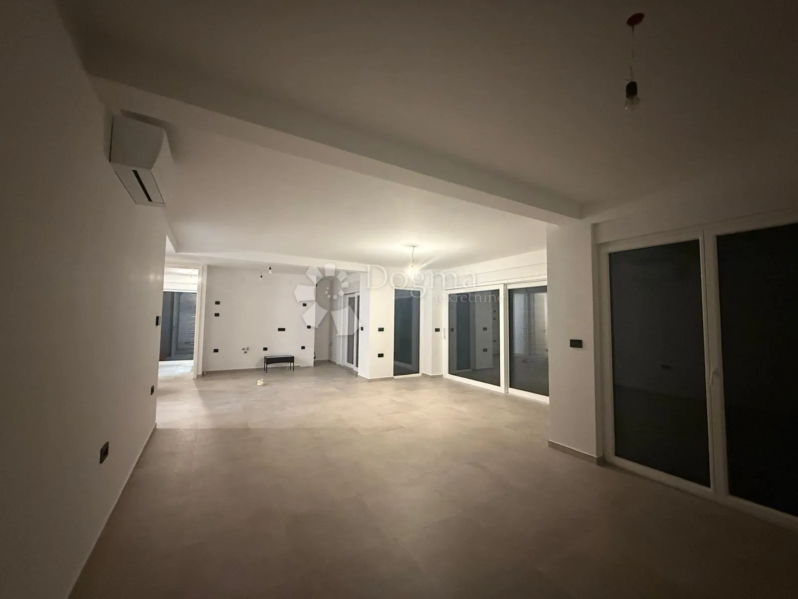 pogled, intima, luksuz - villa u oazi prirode novalja - slika 12