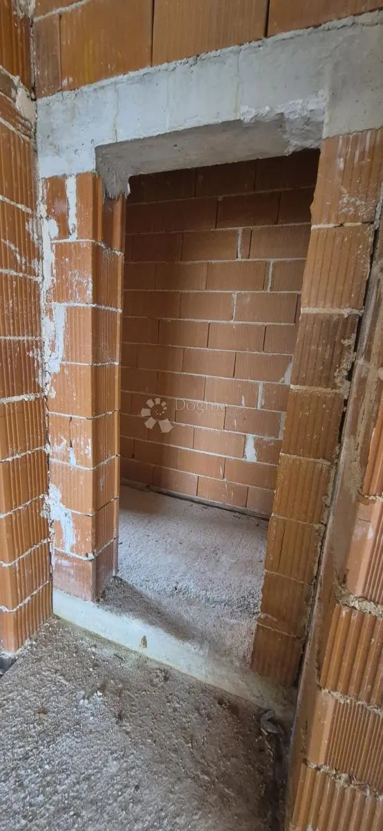 kuća s bazenom u roch bau fazi nedaleko barbana - slika 24