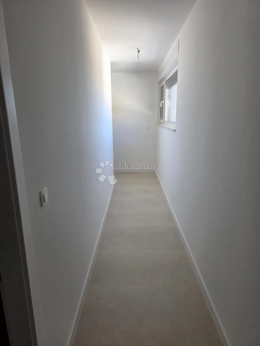 vinišće- top prilika!!! moderna villa s pogledom na more - slika 20