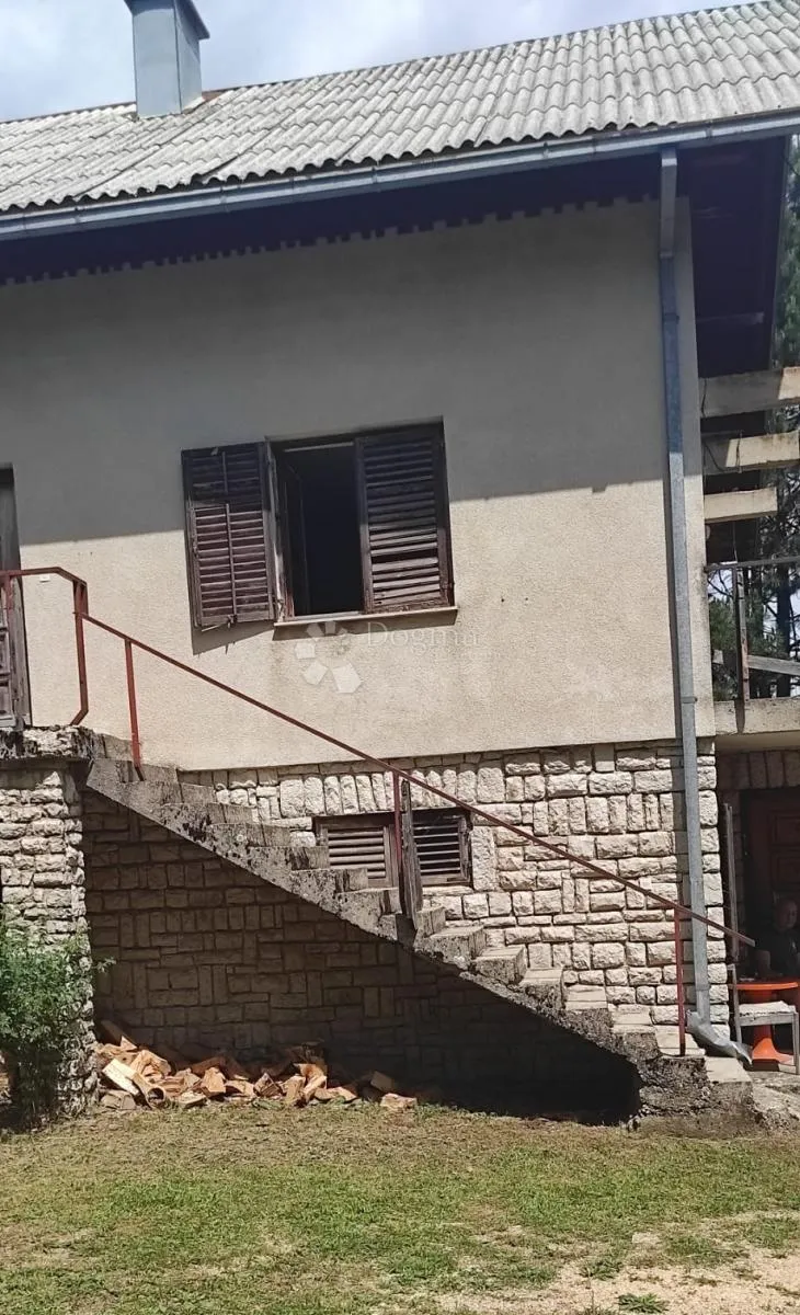 imanje u centru korenice - slika 5