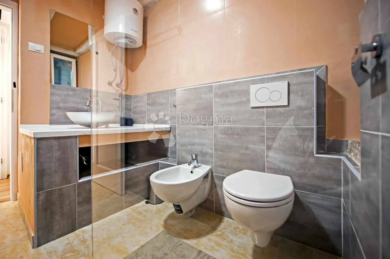 rovinj - sniženo! kuca s 3 apartmana u srcu starog grada - slika 43