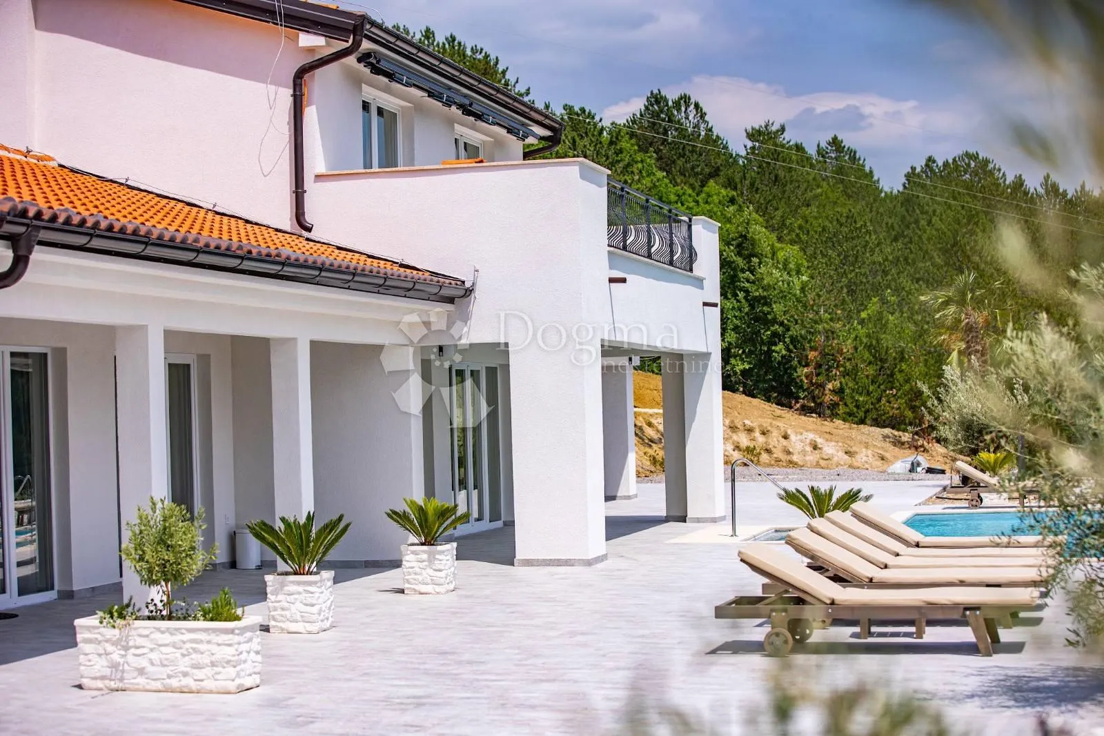 luksuzna villa na osami - slika 25