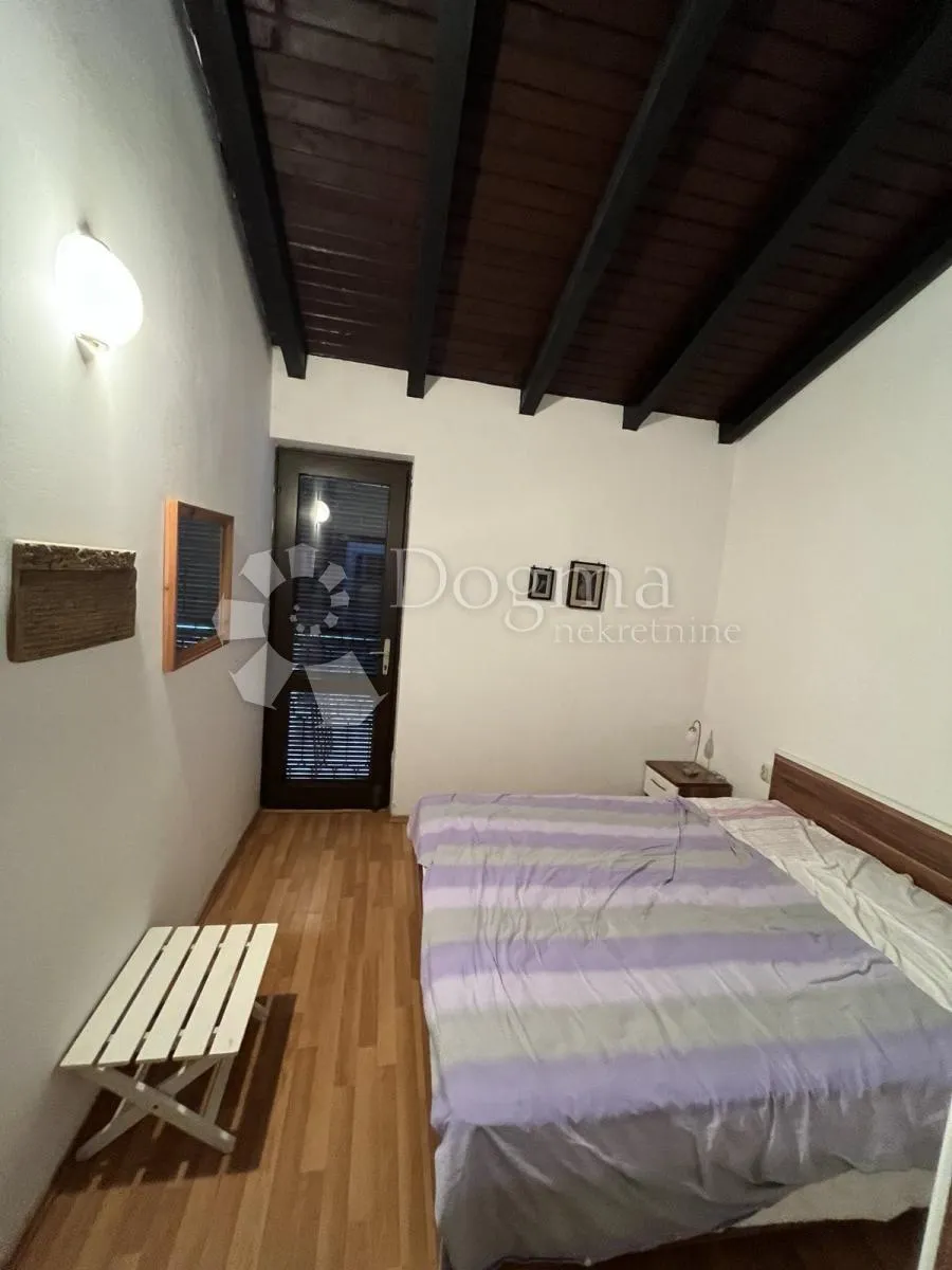 poreč- obiteljska kuća blizu mora- červar porat - slika 21
