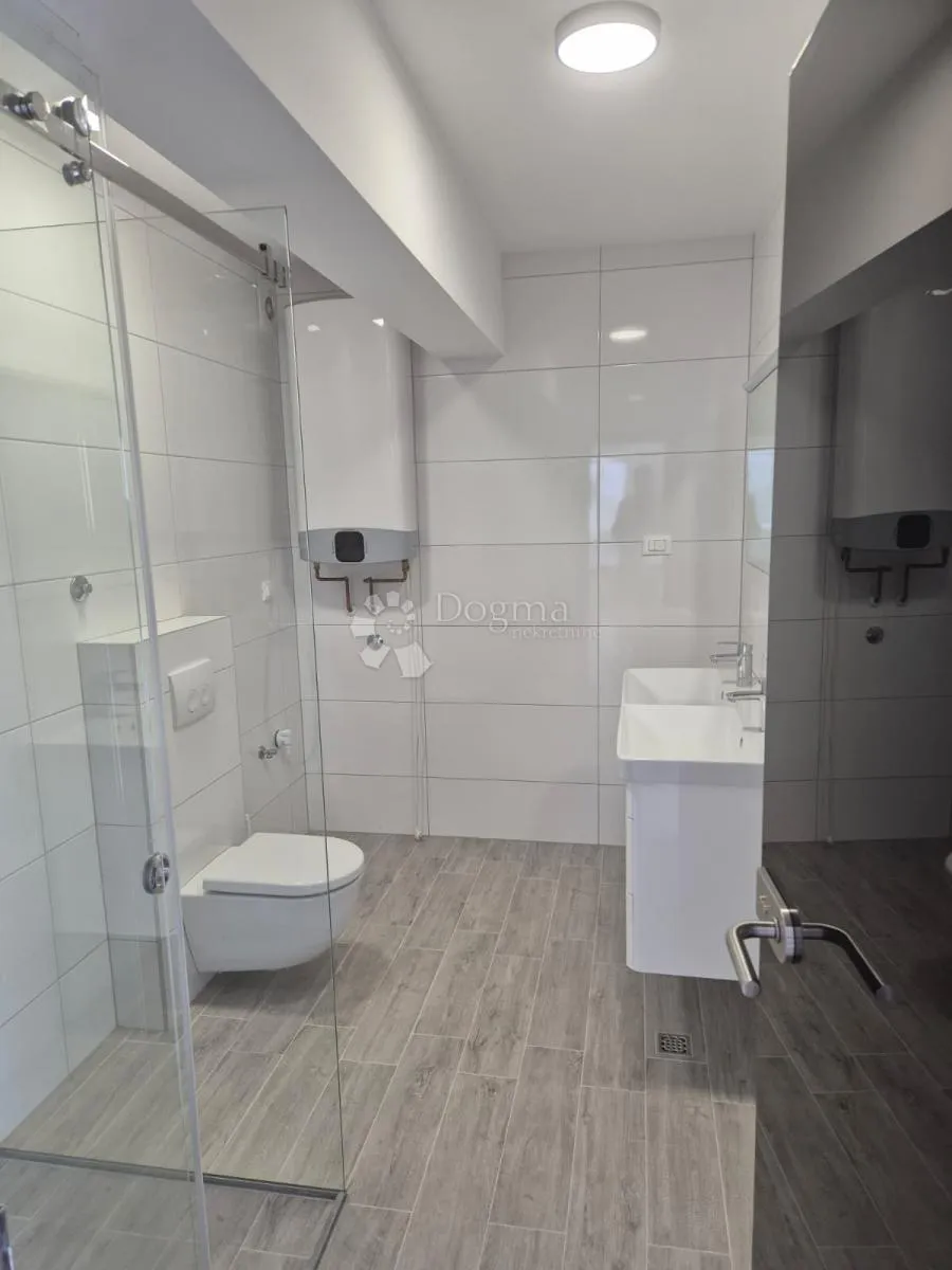 prodaje se – elegantan dvosoban stan u prizemlju u novogradnji, primošten - slika 7
