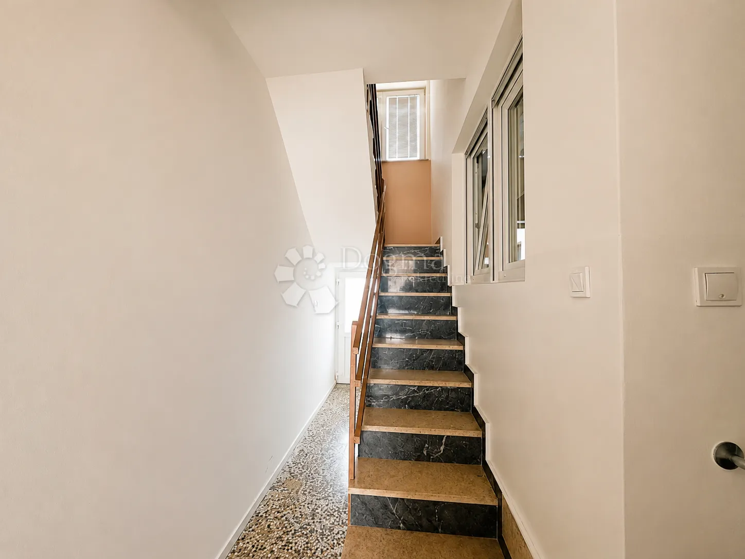 retfala | kuća + stan u dvorištu | idealna investicija - slika 13