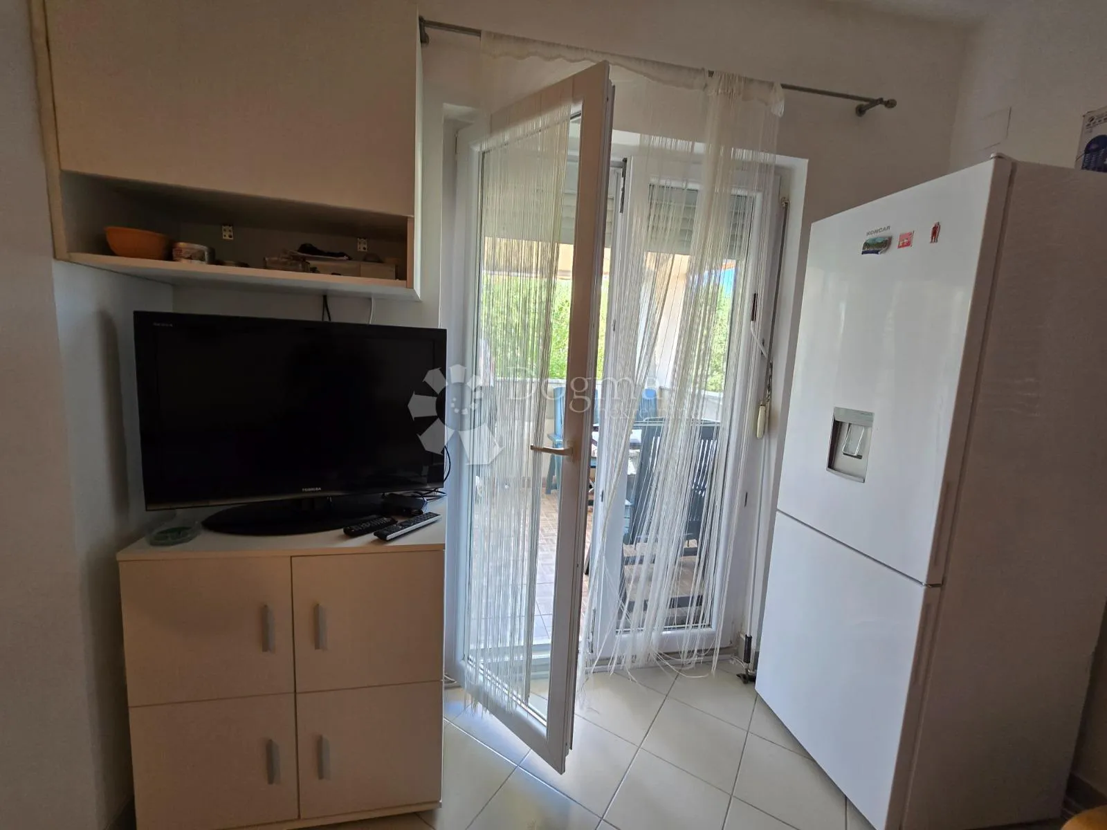 dodir mora i tišine – šarmantni apartman u srcu tkona - slika 4