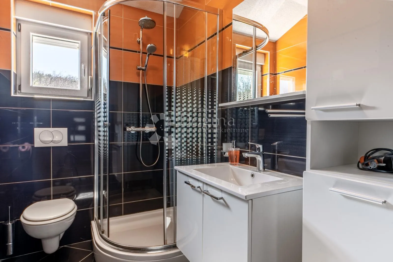 klimno, apartman na samo 250m od mora - slika 12
