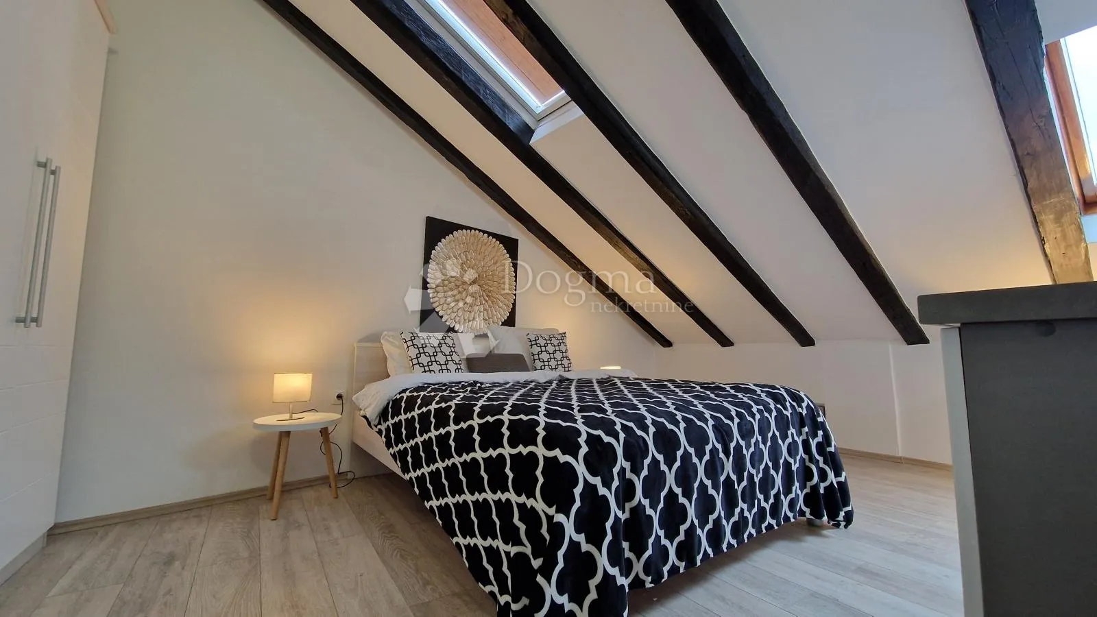 stan u srcu pule - za uživanje u svemu što grad pruža - slika 39