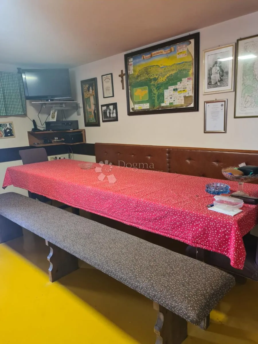 imanje u čalincu s romantičnom kurijom i modernom kućom - slika 31