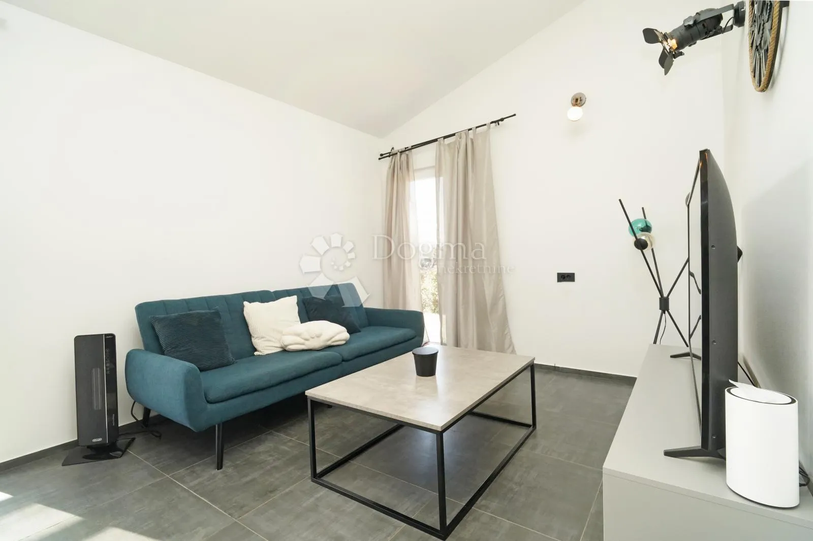 moderna prizemnica s bazenom i jacuzzijem na parceli od 944 m² – mirna lokacija u okolici višnjana - slika 10