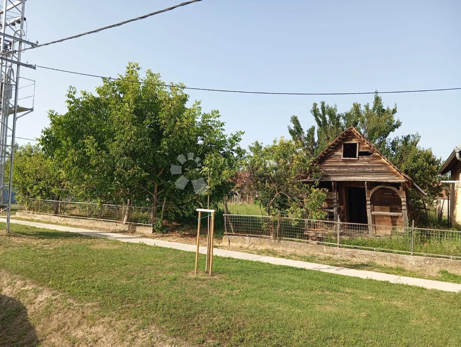 odlična prilika: zemljište s vinovom lozom u građevinskoj zoni! - slika 2
