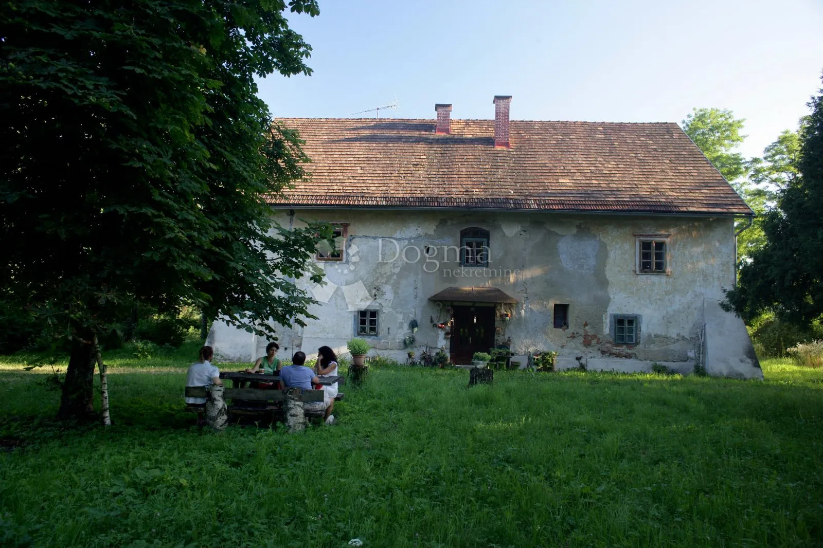 impresivna barokna kurija okružena perivojem u zagorju - slika 4