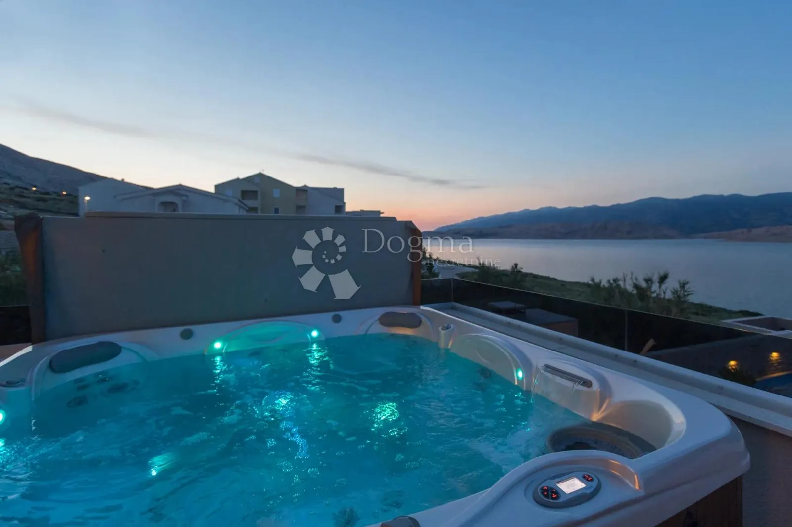 otok pag vila izuzetna prilika - slika 45