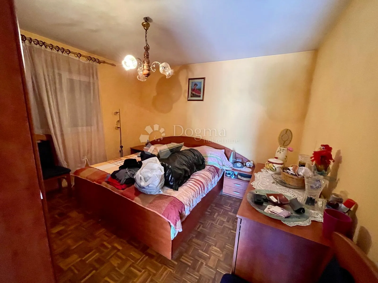 prvi red uz obalu - kuća s 2 stana - slika 9