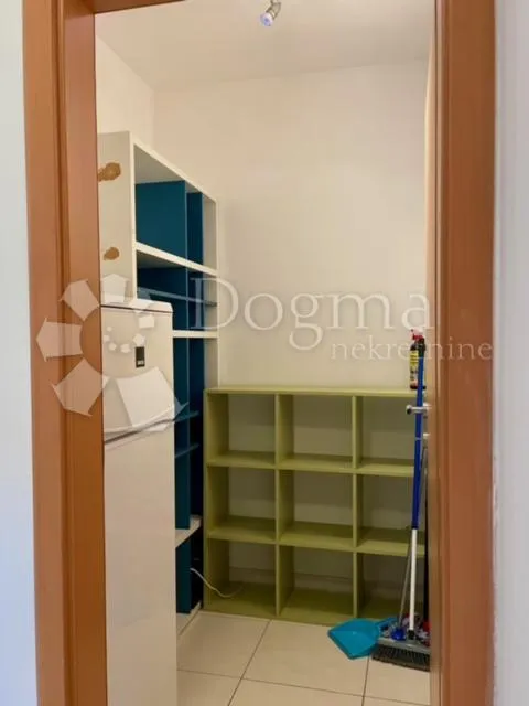 dva stana u jednom u taru - slika 15