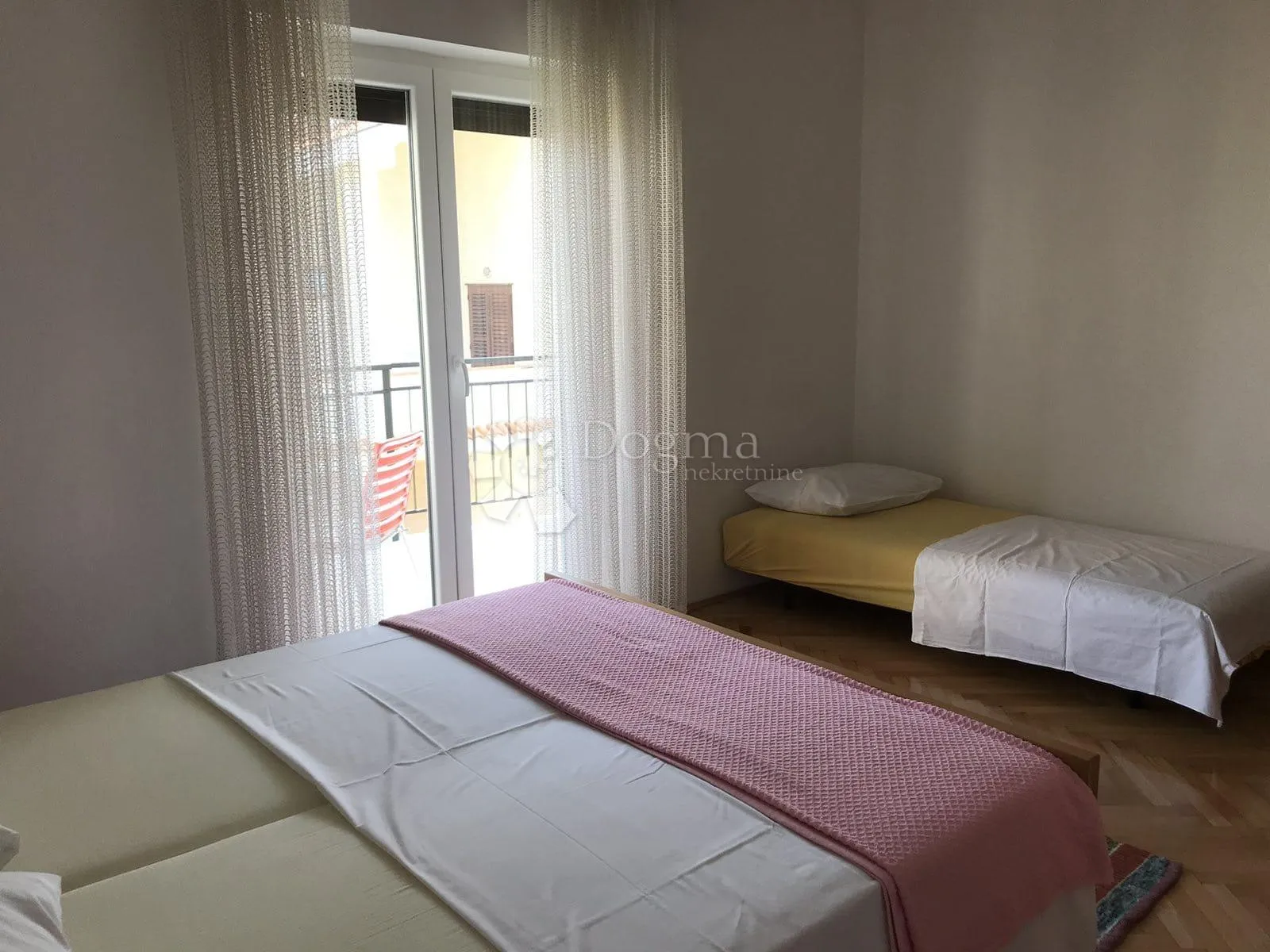 odlična apartmanska kuća u loparu - slika 10