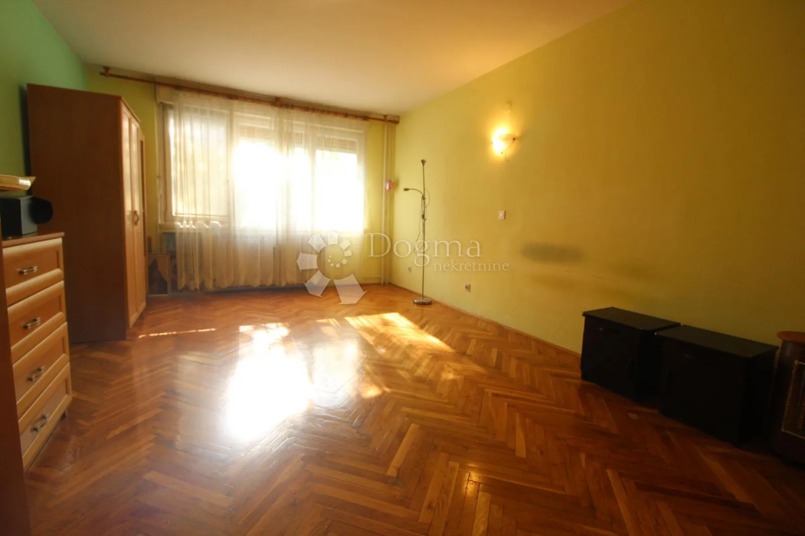 srdoči stan 68m2 3s kl sa lođom - slika 3