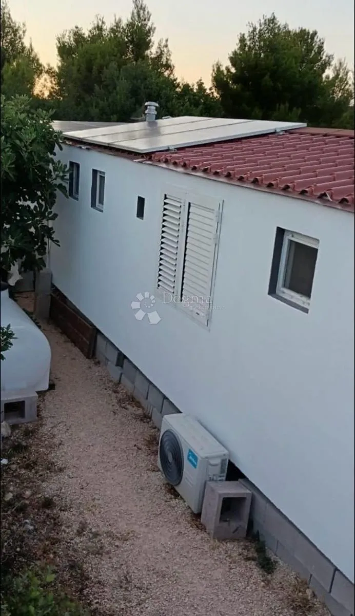 off-grid imanje s mobilnom kućicom - tribunj - slika 9
