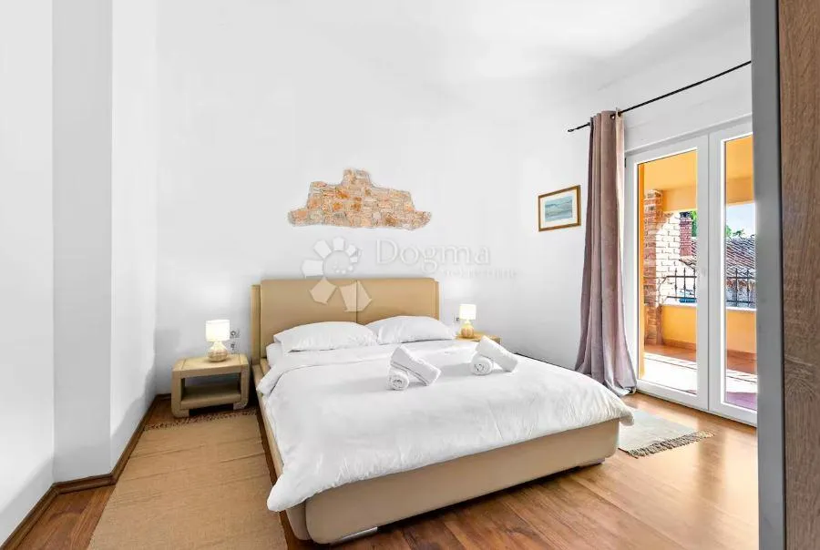 mediteranska vila rustikalnog šarma, 238 m² - slika 5